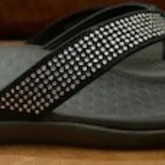 NIB - Vionic Black Rhinestone Flip Flops, sz 7 - Picture 3 of 9